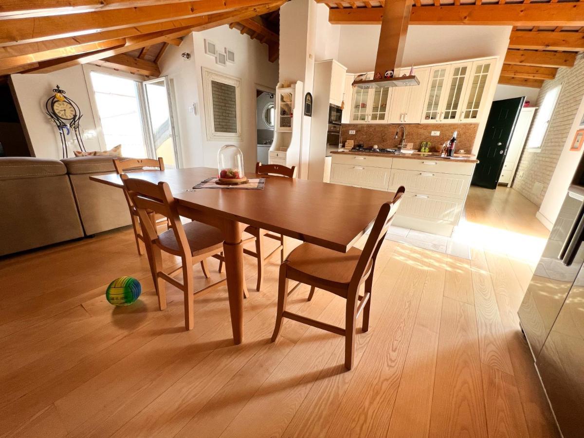 Erman House Mansarda Sulla Riviera Del Brenta Venezia Apartman Dolo Kültér fotó