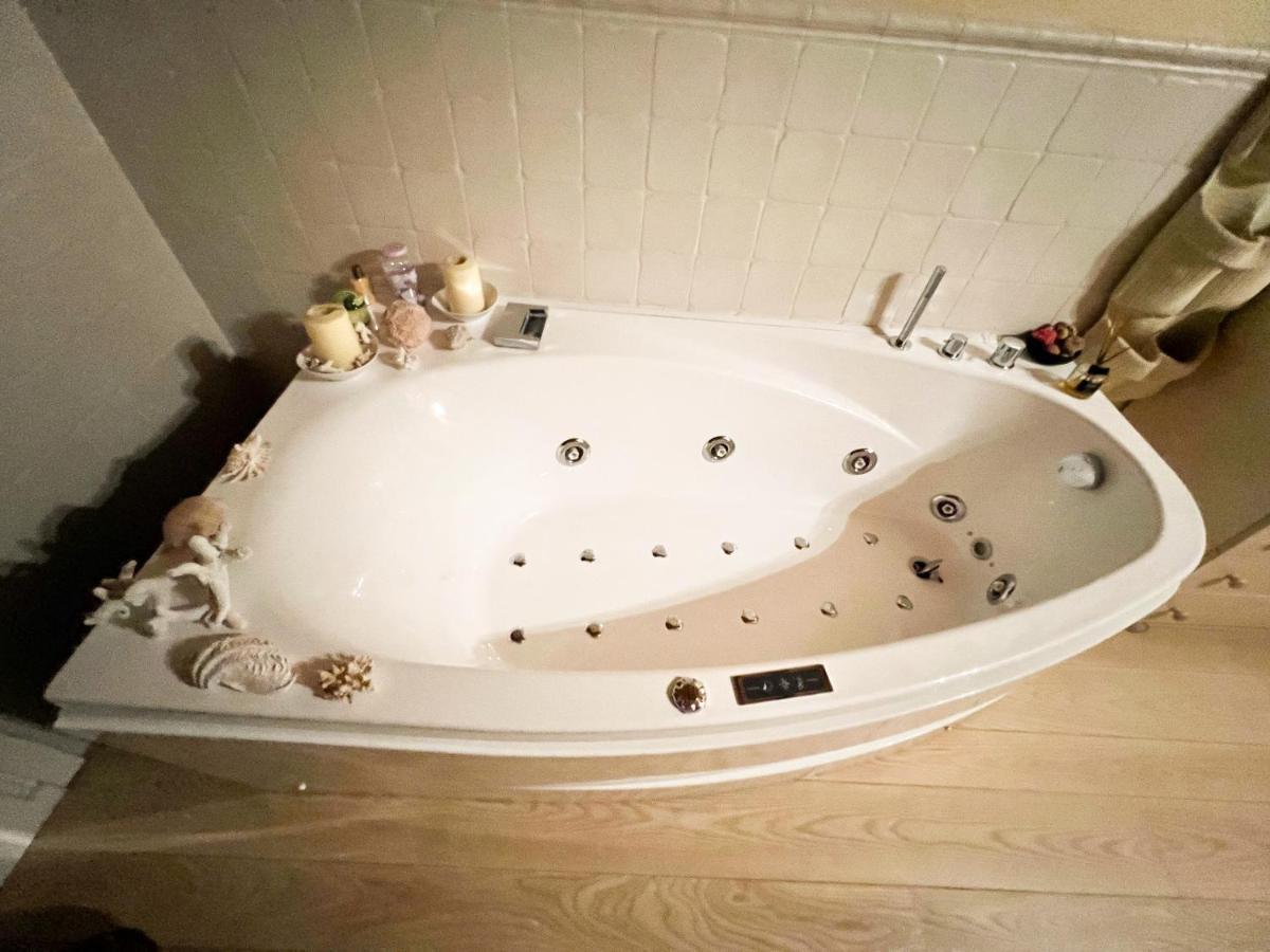 Erman House Mansarda Sulla Riviera Del Brenta Venezia Apartman Dolo Kültér fotó