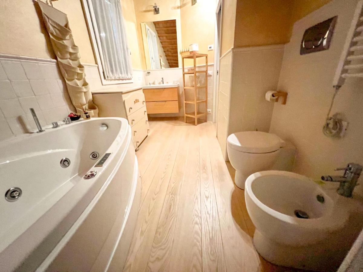 Erman House Mansarda Sulla Riviera Del Brenta Venezia Apartman Dolo Kültér fotó